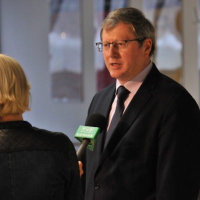 Na zakręcie historii