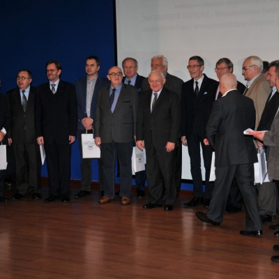 Na zakręcie historii